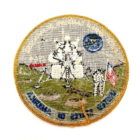 Vintage Original Apollo 11 First Lunar Landing Mankind Patch Official NASA 1969 - Picture 4 of 6